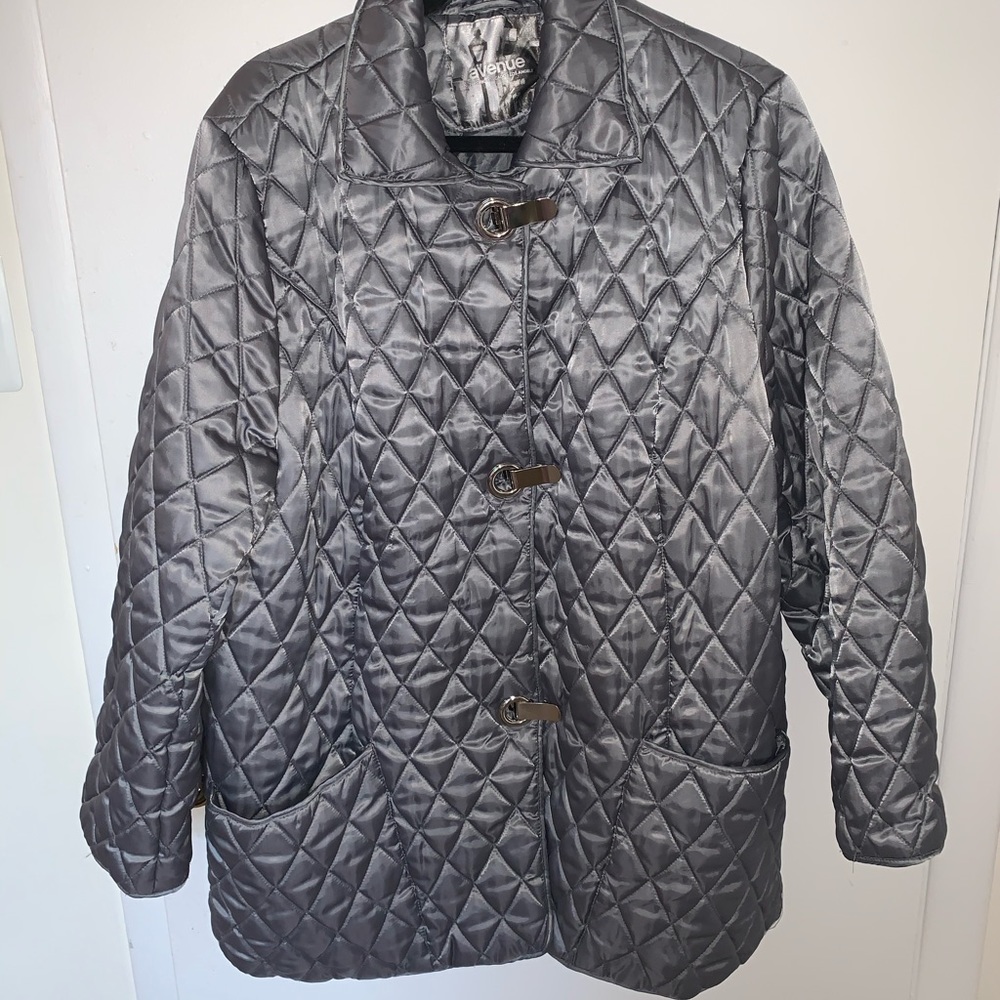 AVENUE 18/20 Silver Gray Quilt 3/4length jacket